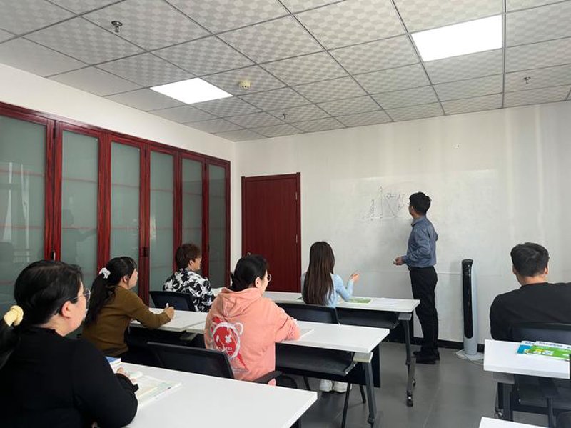 教育行业的最新动态：让咨询成为沟通的桥梁
